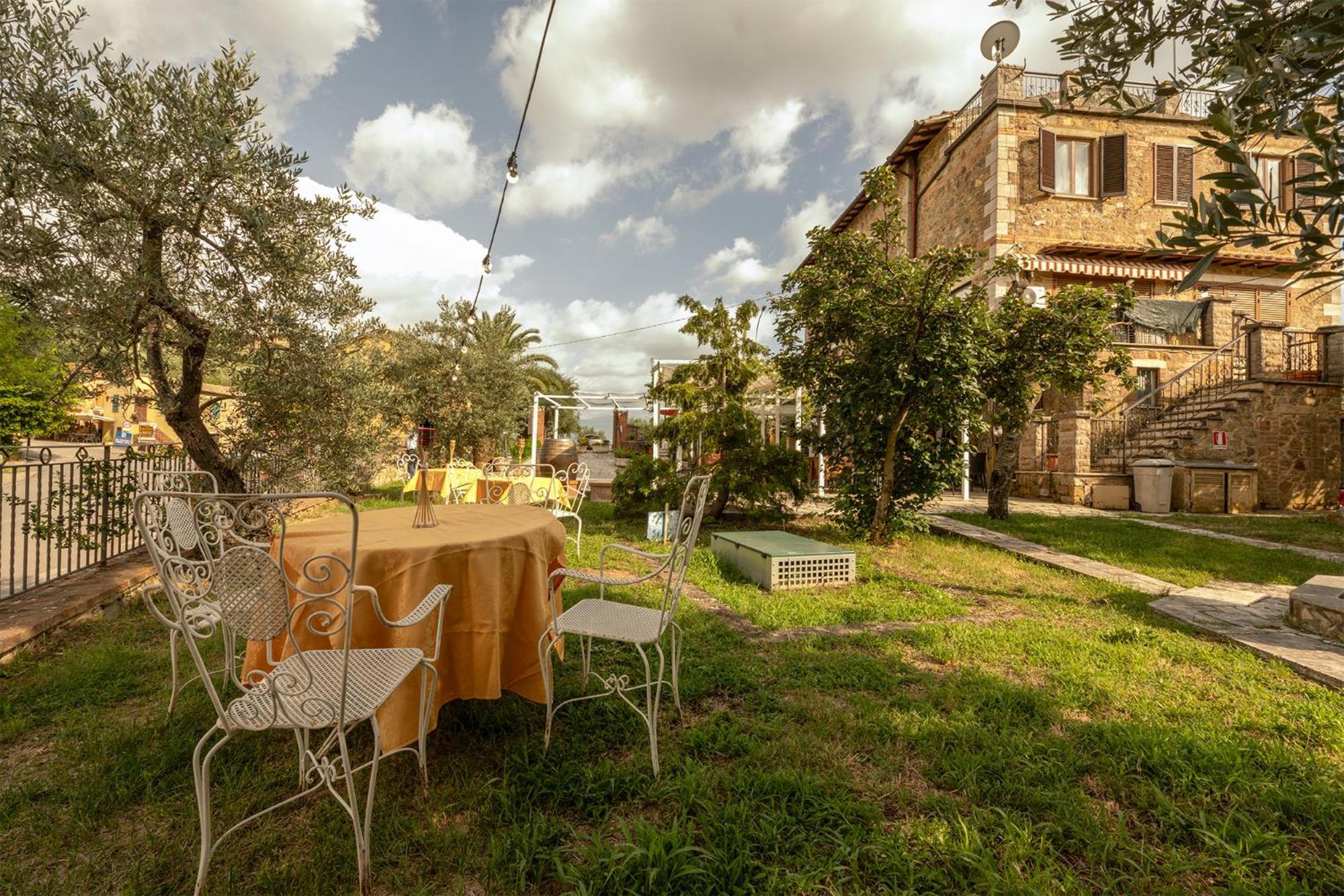 B&B Locanda Sant'Antimo Montalcino Esterno foto